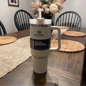 Stanley Adventure Quencher 40oz Travel Tumbler